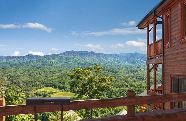 Nothin But Views, Free Wifi, game room, Legacy Mountain Resort, 180 degree view
