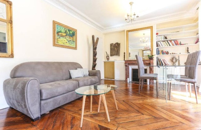 Notre-dame de Paris View, Family Penthouse