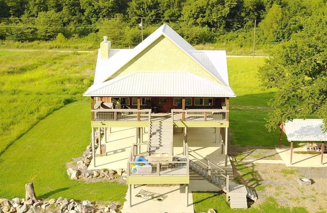 NOW AVAILABLE.HIGHLIFE RIDGE ON THE CADDO RIVER WITH BREATHTAKING VIEWS!