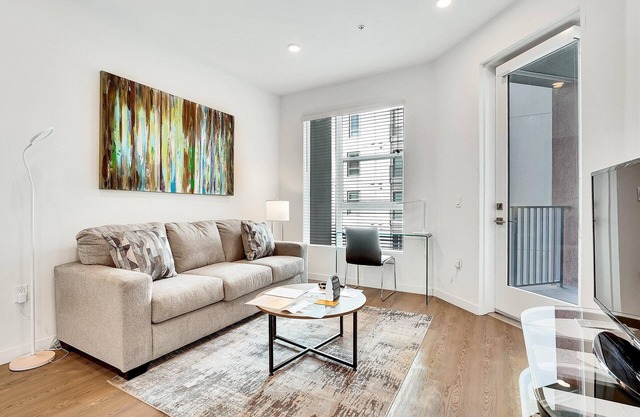 nr San Diego 1BR w/Free parking, Grilling & Hottub