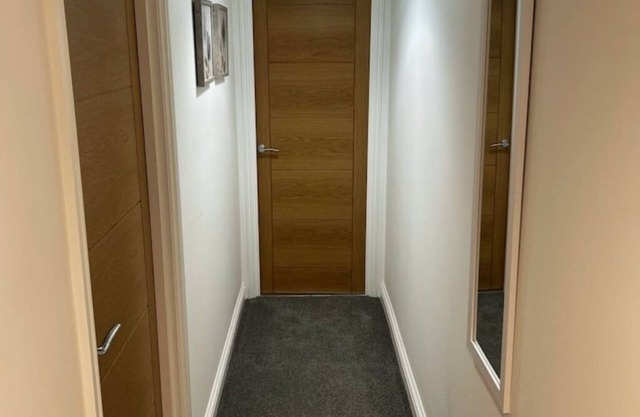 Number 4, 8 Clifton Terrace
