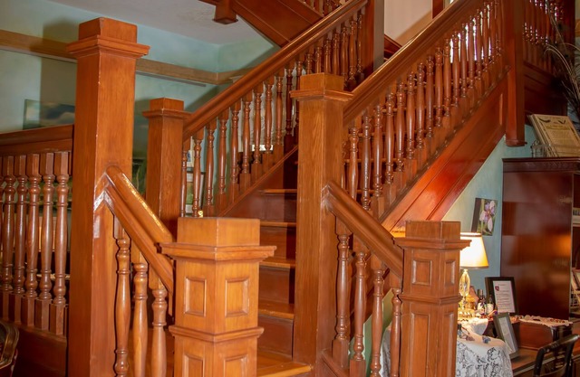 Oakland Manor House