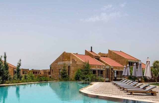 Oakridge Hotel & Spa