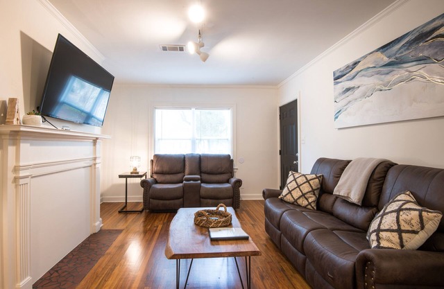 Oasis Under The Oaks - Unit B