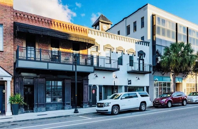 Ocala Downtown Square Apartment