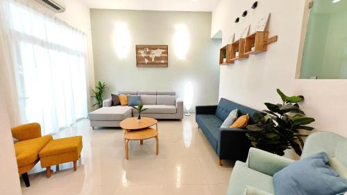 Ocean 19 Shamrock Villa Beachfront Big Group 4 Bedroom 5 Bathroom with Pool