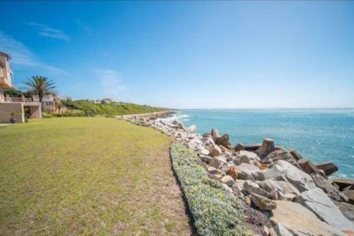 Ocean and harbour view