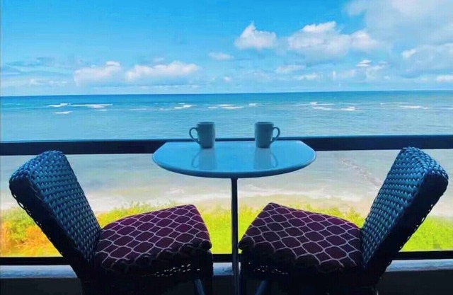 Ocean Front, Beach Front, 2b/2b, near Haleiwa, North Shore property.