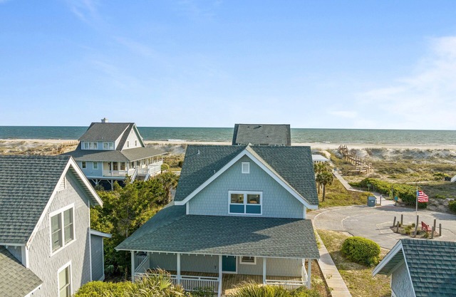 Ocean Front Cottage 2023 Total Renovation Pet Friendly 5 Star Home BHI Club