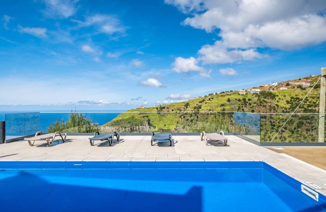 Ocean Panorama Apartment 2 by Madeira Sun Travel