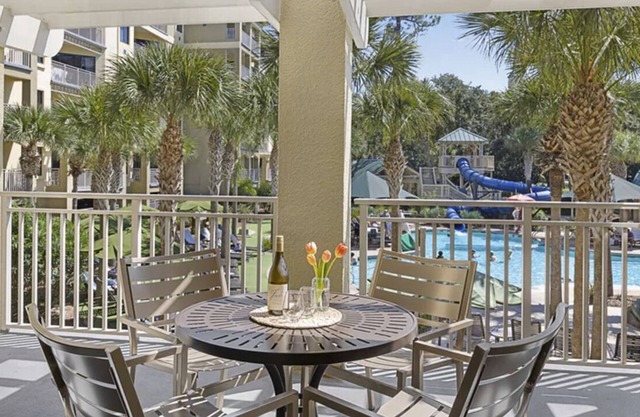 Ocean side- Mariott's Barony Beach Club-Chairmans Club Resort Access