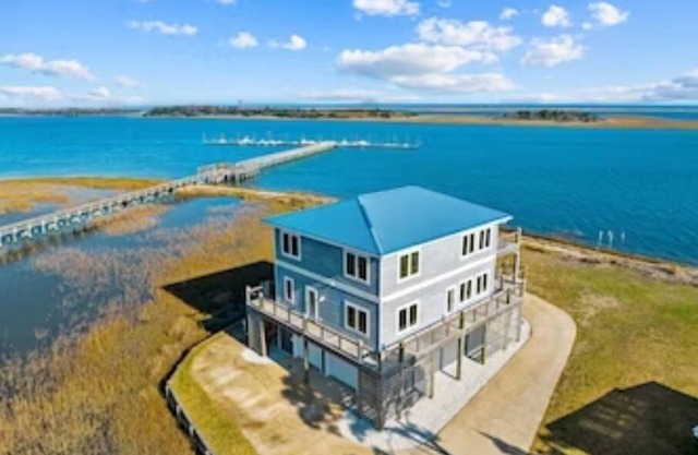 OCEAN VIBES ON THE INTRACOASTAL