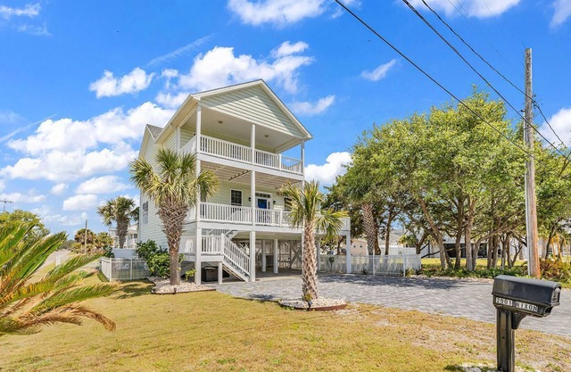 Ocean View 4BR Private Home with Pool at 2901 Nixon Street. Sleeps 12