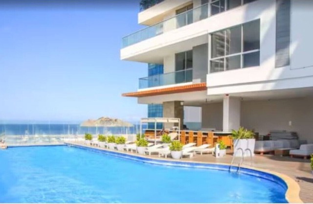 Ocean view apartment with Marriot hotel services