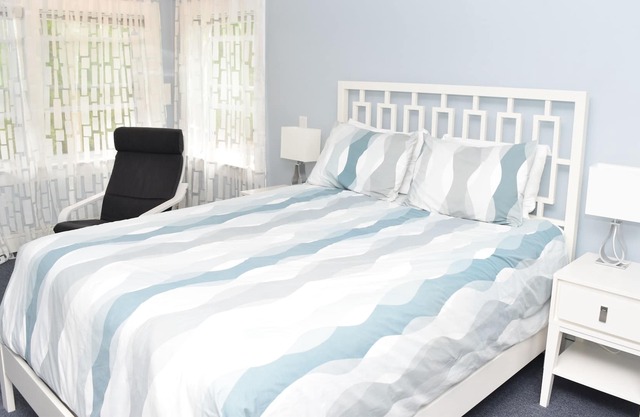 Ocean View Guest Room Close to Boston Logan Airport & Salem