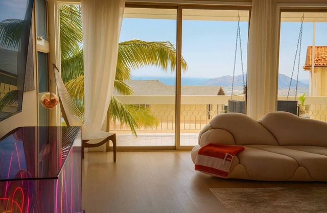 Ocean View Retreat Sauna Yoga Sound Bath 5 Bedroom Villa with Amenities