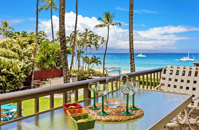 Ocean View steps from beach, dining, shopping 257