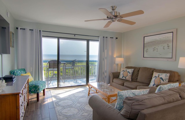 Ocean View Villa by the Sea ~ Expansive Ocean Views ~ Pet Friendly