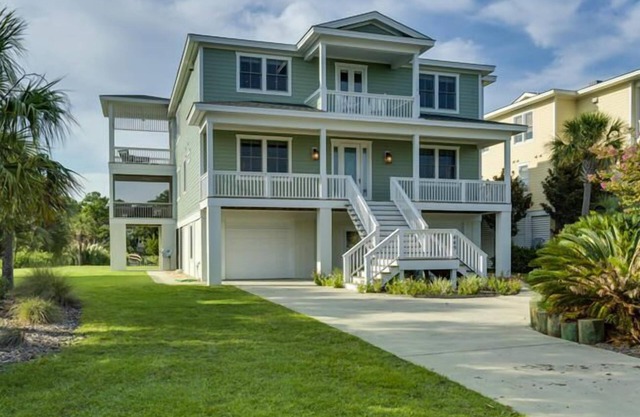 Ocean Views! - 449 Tarpon Blvd - New to VRBO! Resort Access Included!