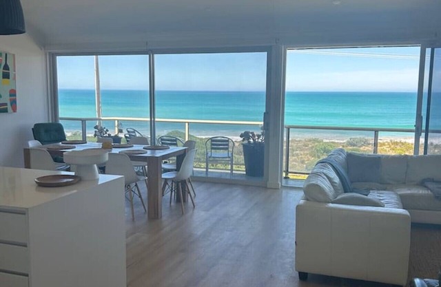 Oceana Esplanade - beach front with panoramic ocean views