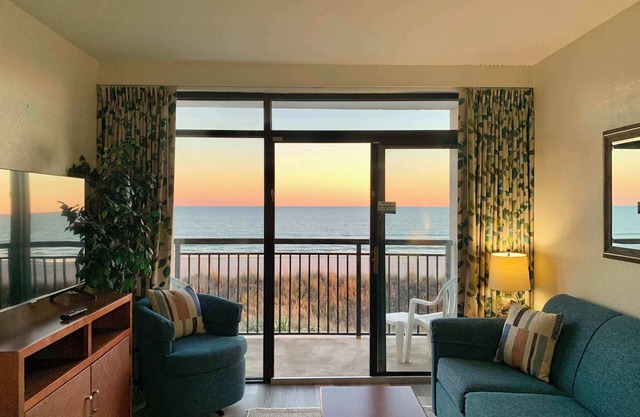 Oceanfront Condo with King Bed & Amenities!
