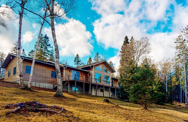 Oceanfront Cabin with Deck, Grill, Firepit, and Free High-Speed WiFi