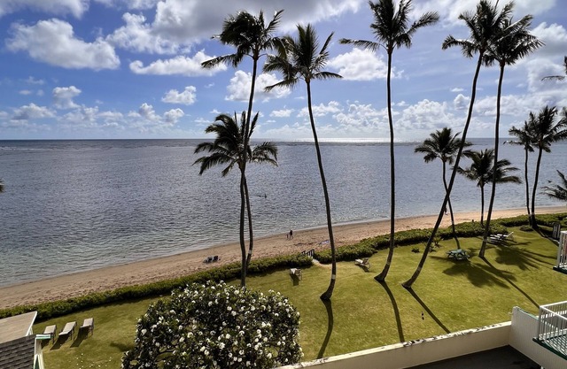 Oceanfront condo off the beaten path! MIN 30 DAYS