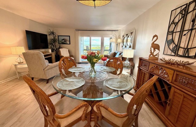 Oceanfront dream villa. Steps to beach. Club access.