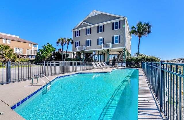 Oceanfront duplex with 6 bedrooms/6 bath on each side. This is Drs Rx.