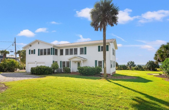 Oceanfront Family and Pet Friendly Home - Beachcomber