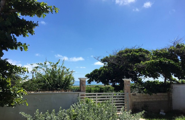 Oceanfront Genny Bay Villa Sueca