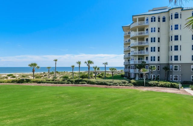 Oceanfront Luxury. Experience The Ritz-Carlton just 100 footsteps away.