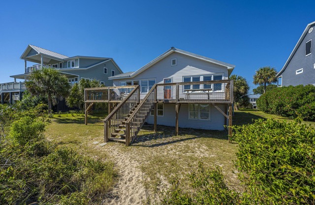 Oceanfront on the St. Helena Sound; Expansive Beach & Ocean Views; Sun Deck; Cable TV
