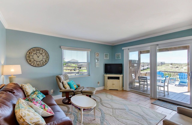 Oceanfront | Spacious Deck | Beautiful Views | Seagate Condo