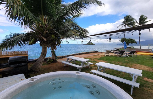 Oceanfront Unit In Kualoa