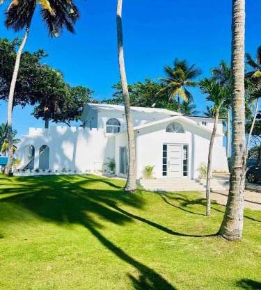 Oceanfront Villa Near Cabarete