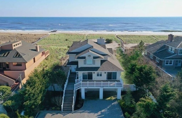 Oceanfront! Westhampton Beach HUGE discount. with spectacular bay sunset views.