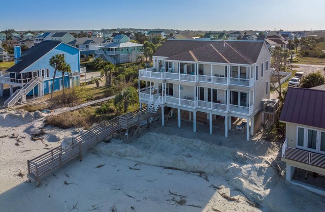 Oceanfront with Private Boardwalk, Spectacular Views