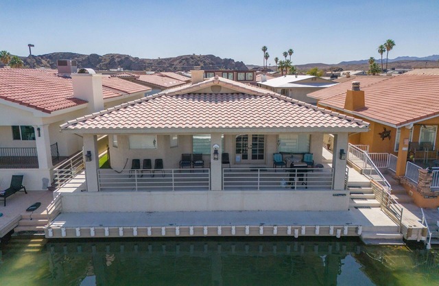 Oceans 11, 60-FT Dock