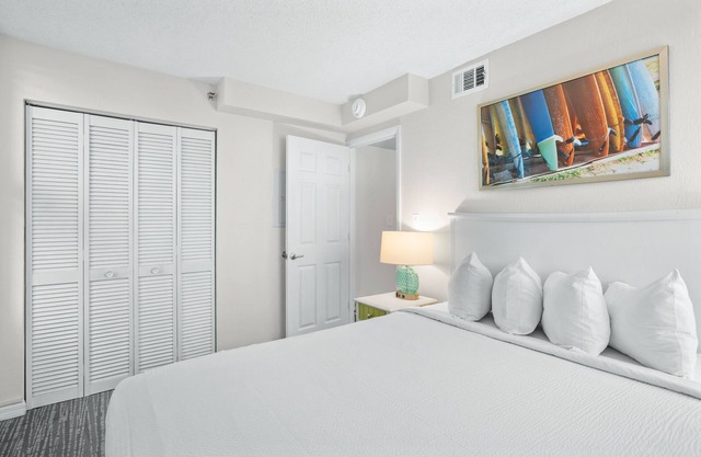 Oceanview 2BR Condo by Beach Access