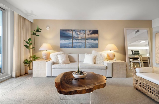 Oceanview Private Residence at 1 Hotel & Homes -1202