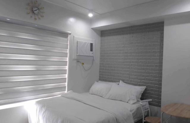 Oceanview Studio: Bacolod City