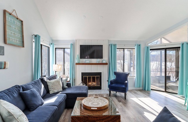 Oct 24-26 Discount Available in Abbey Springs!