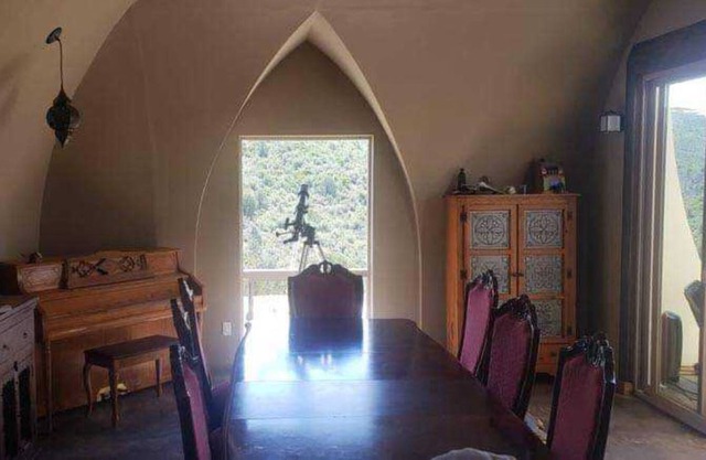 off-grid hobbit house