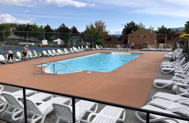 Off season rates. Fire table, steps to pool fantastic view! Aug 9-16 available