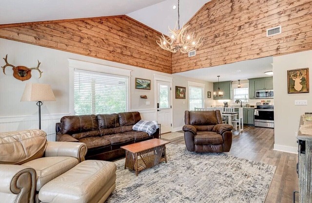 Okatoma River Cabin/Convenient Location