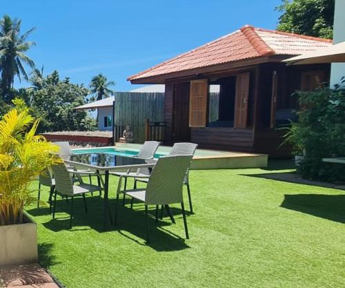 Okian Villa - Mountain View and Privacy -