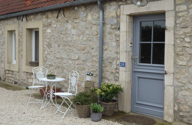 old farmhouse between Cap Gris Nez- Cap Blanc Nez 5 km from Ambleteuse and 8km
