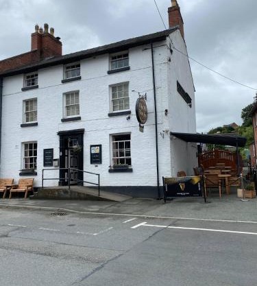 Old New Inn, Llanfyllin