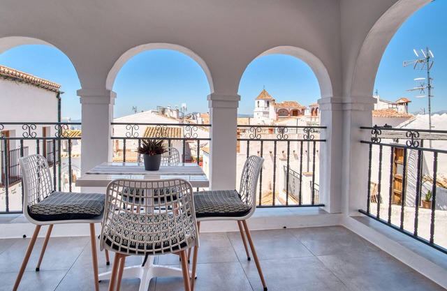 Olive & Ivy Guest House